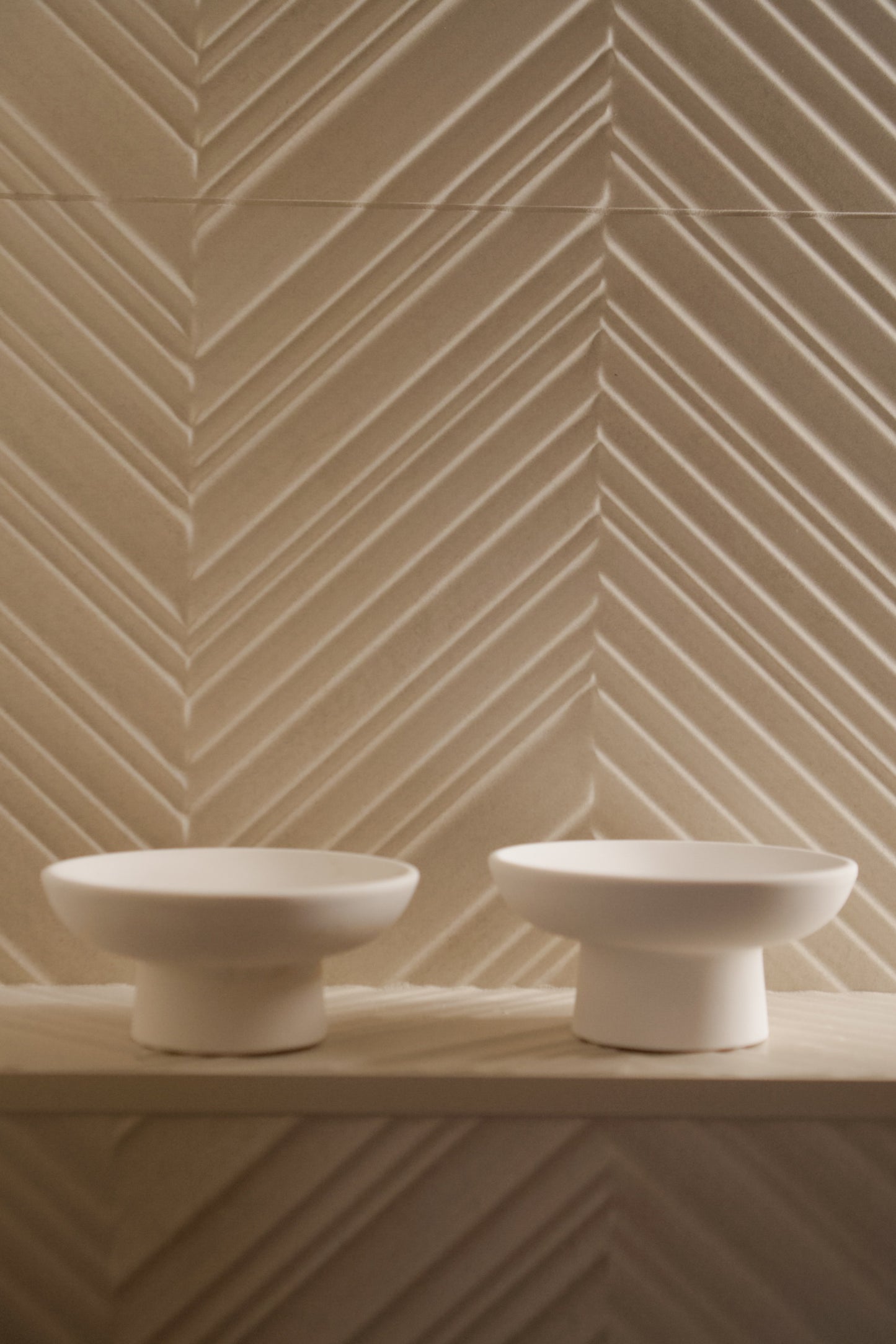 LINDA Pedestal Bowl