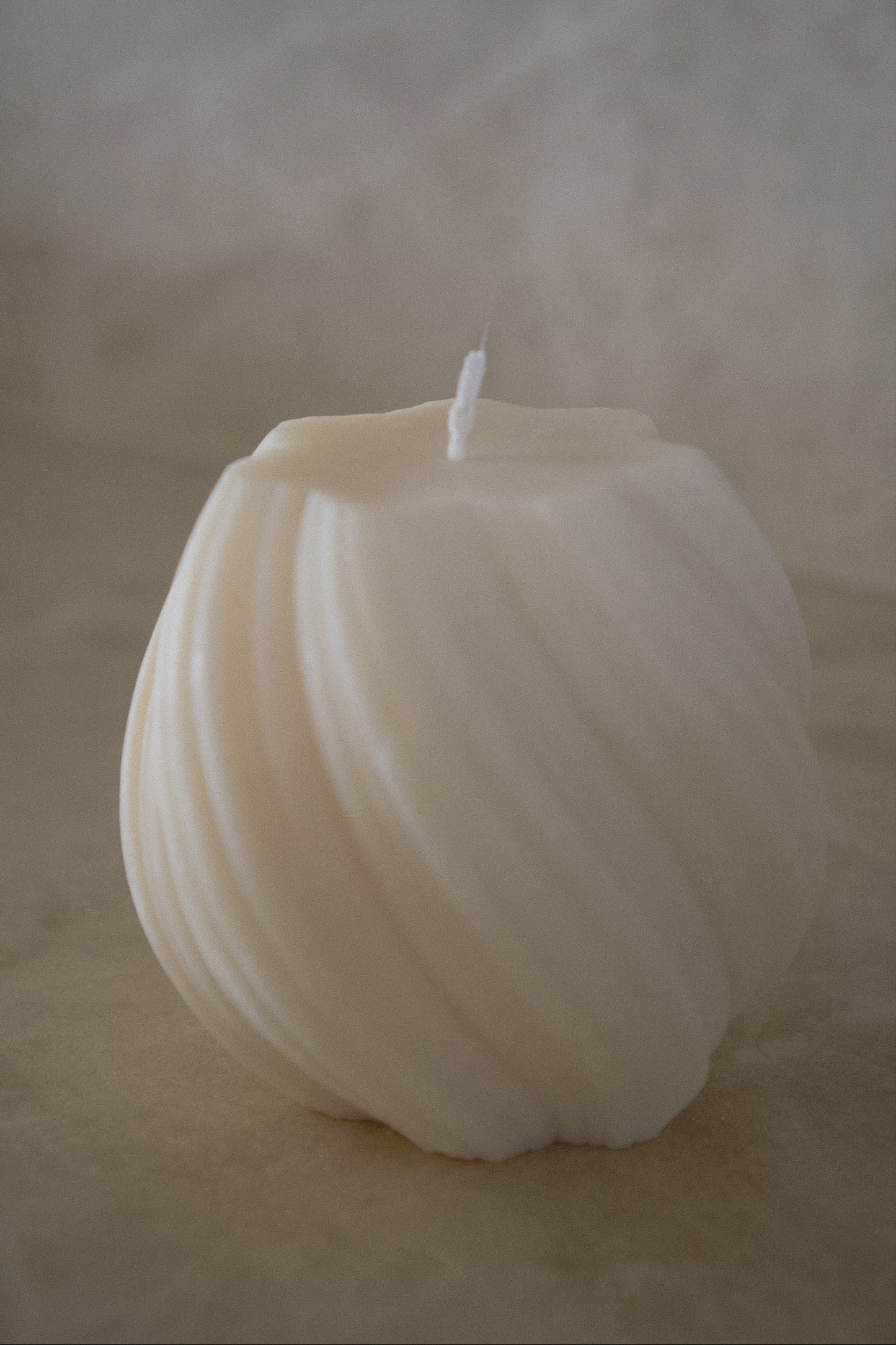 Soft Wave Pillar Candle