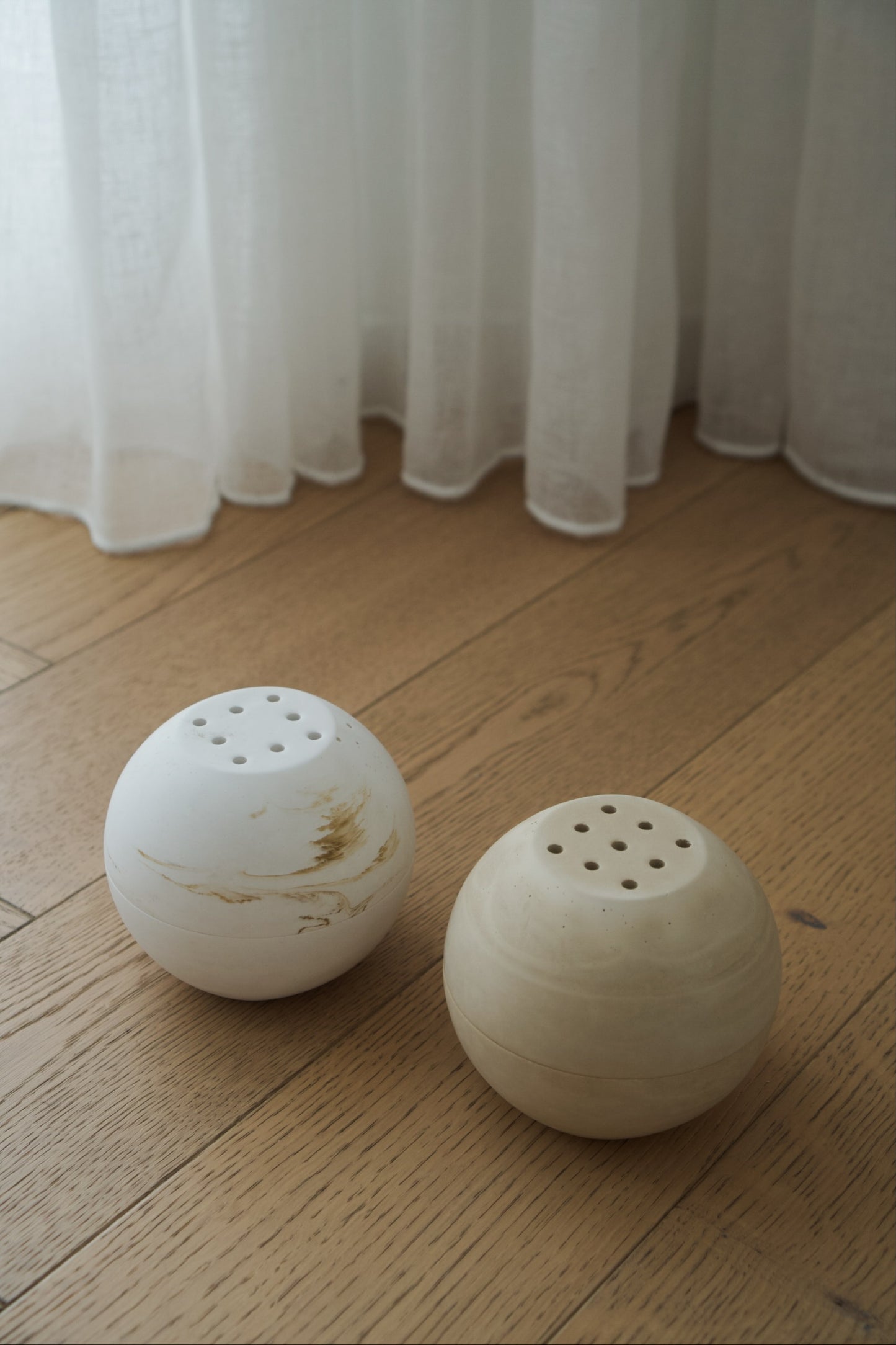 Sphere Palo Santo Holder